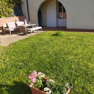 https://casa-claudia.it-tuscanyhotel.com